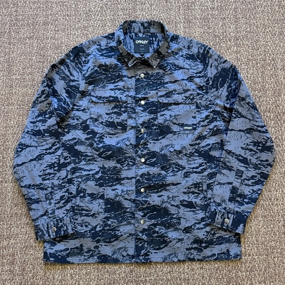 NWOT Oakley Men's Woven Cotton Long Weekend Jacket Tiger Mountain Camo Gray - Picture 1 of 13